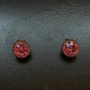 Vintage Pink Rhinestone Gold Tone Earrings Made in Austria Clip-on